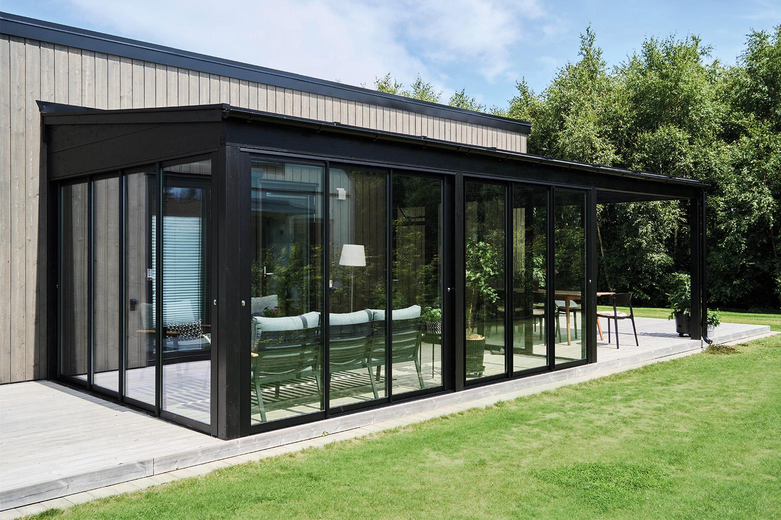 Ett nytt rum mellan hus och trädgård